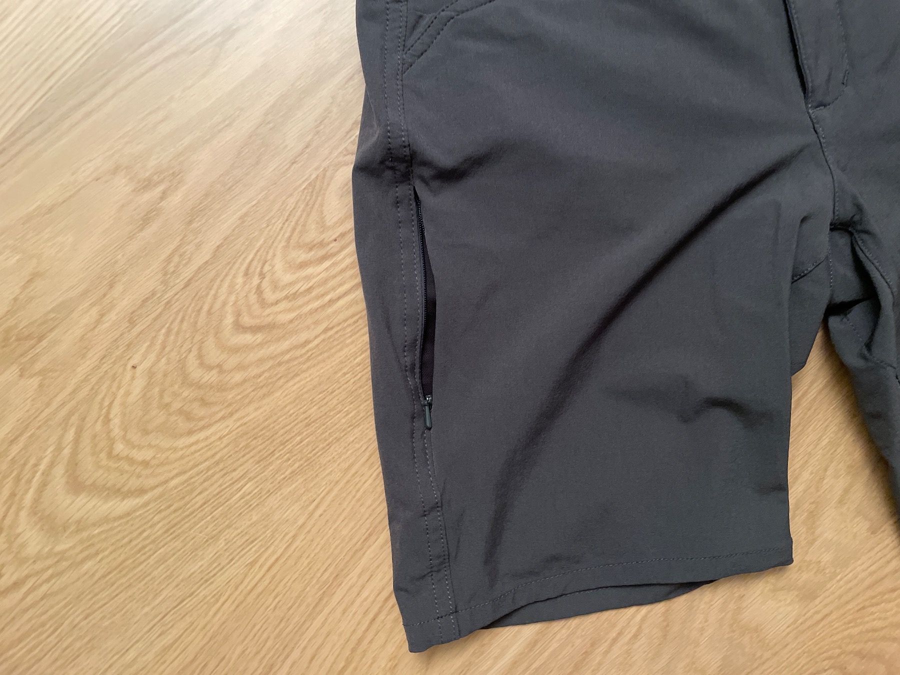 Giro Pantaloni: Neue Wanderhose Giro Sport Design 6 – Nuovo (secondo la descrizione) da Basel venduto da pilzliii 5