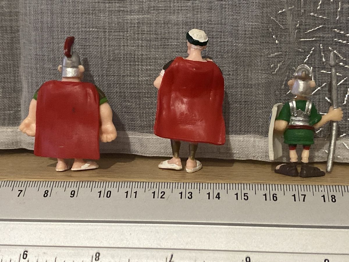Statuette: 3 figurines Astérix - Romains – Usato da Fribourg venduto da Ldan 2