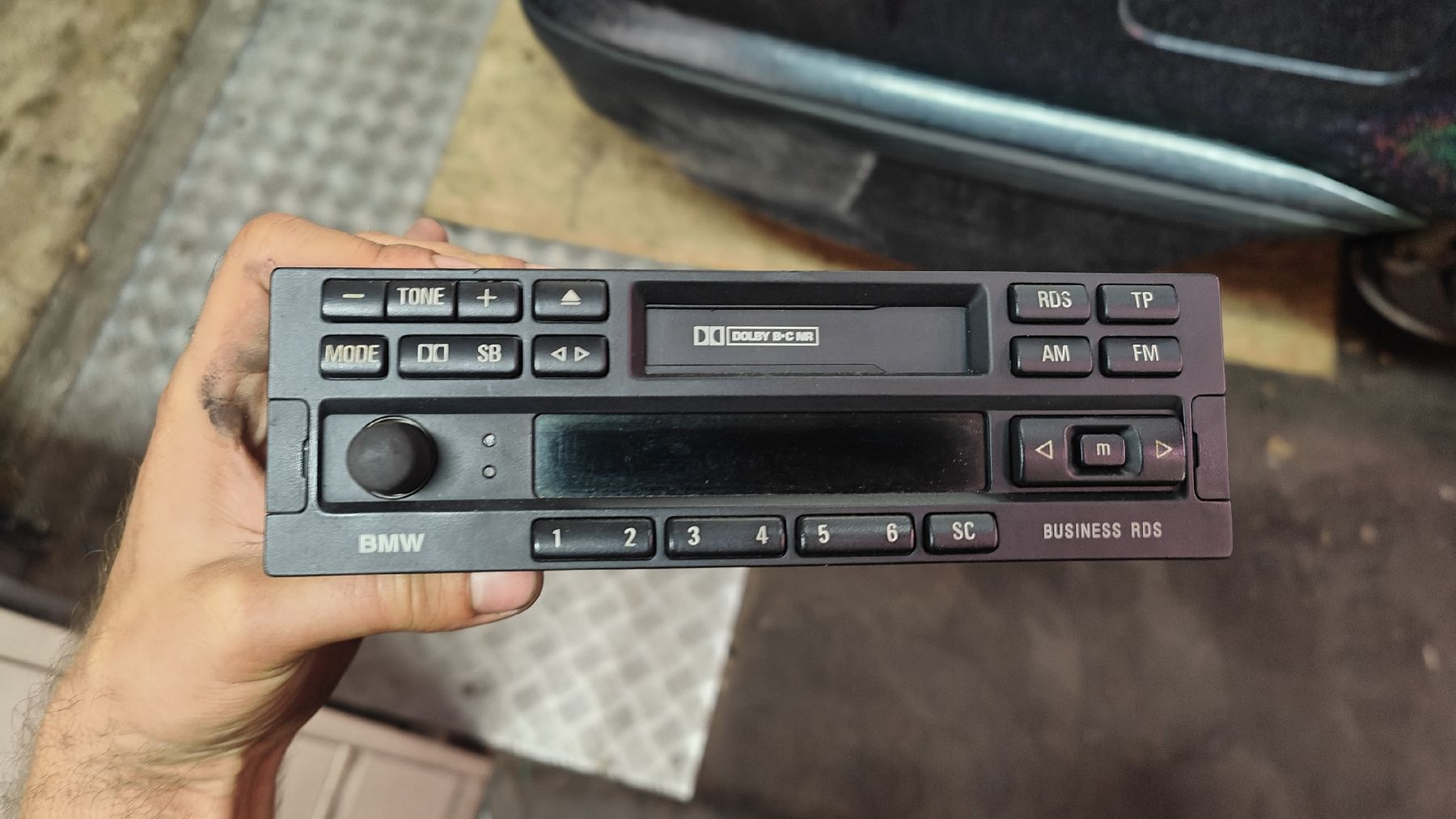 BMW Tutti pezzi di ricambio auto: Radio BMW E36 – Difettoso da Schafisheim venduto da VFDS