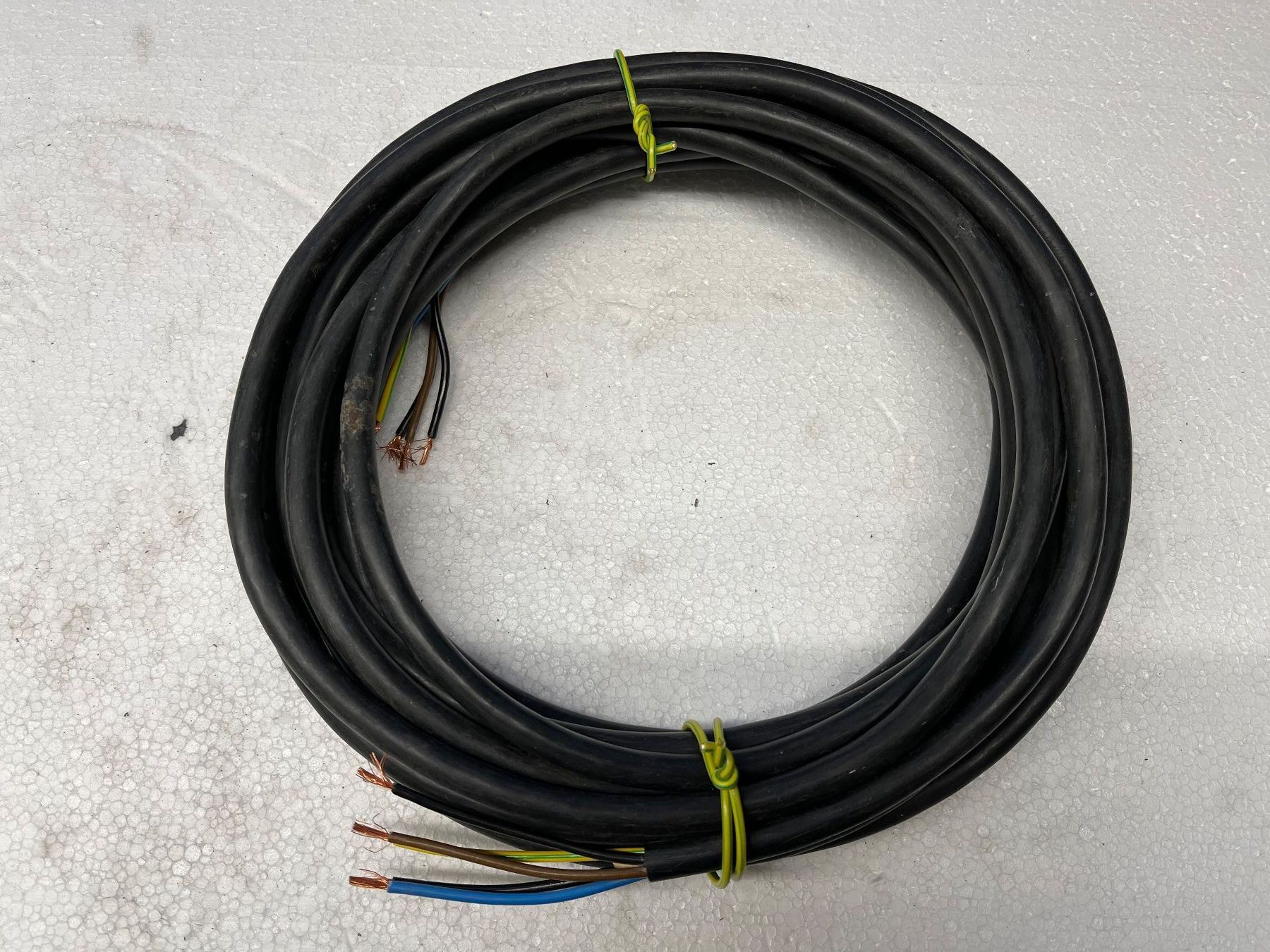 Cavi: TT-Steuerkabel 8x0.5mm/2 – Usato da Küblis venduto da hypofacto 3
