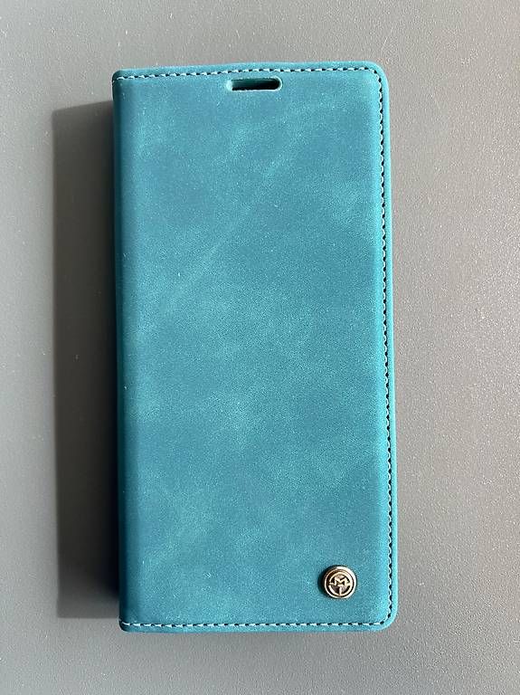 Cover & Protezioni schermo: Etui zu iPhone 13 pro  – Nuovo e nell'imballaggio originale da Au SG venduto da Pepino8 1