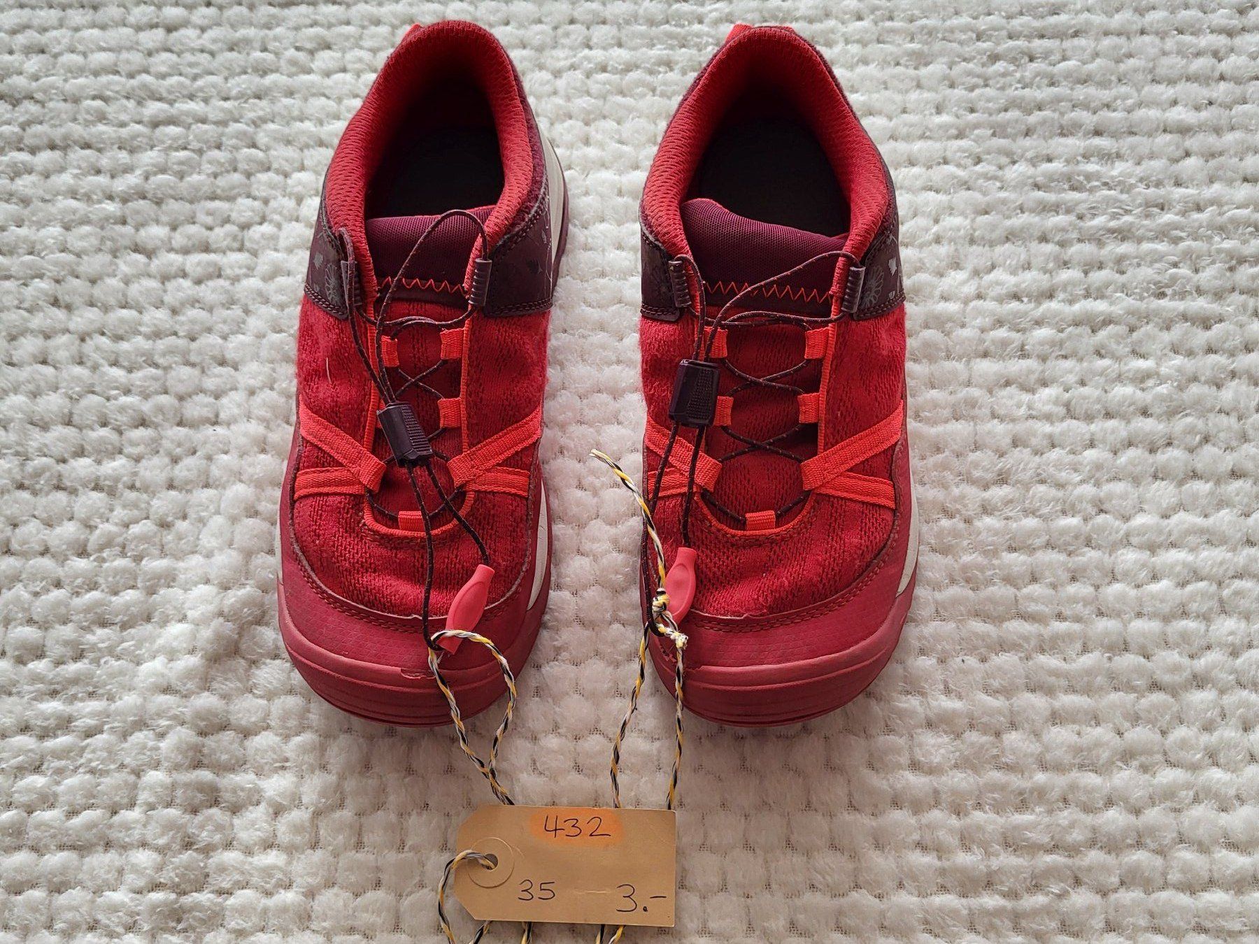 Decathlon Scarpe per ragazzi: Kinder-Trekking-Schuhe rot – Usato da Hunzenschwil venduto da CashGirl