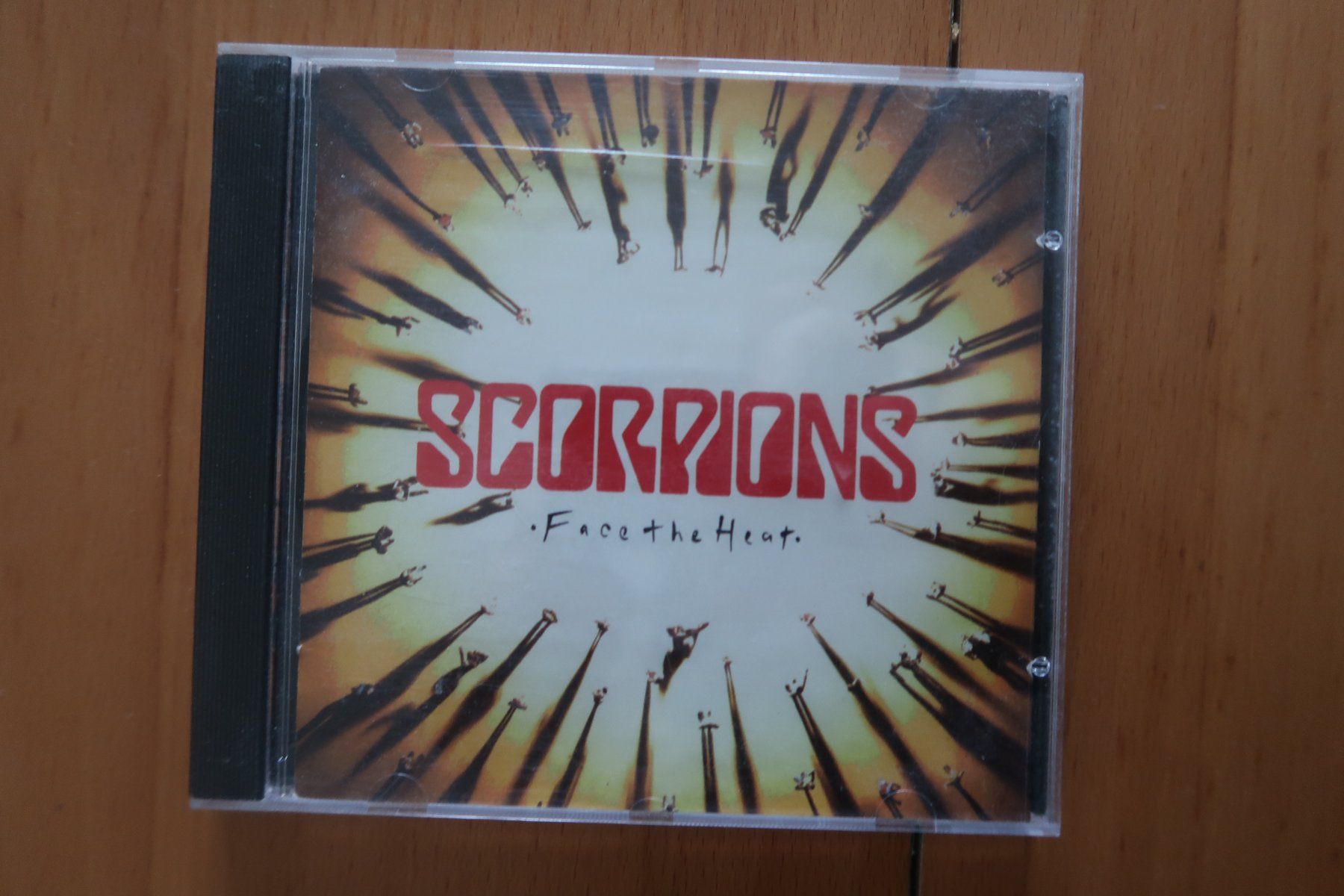 CD: CD SCORPIONS - Face the Heat – Usato da Porrentruy venduto da tupatup
