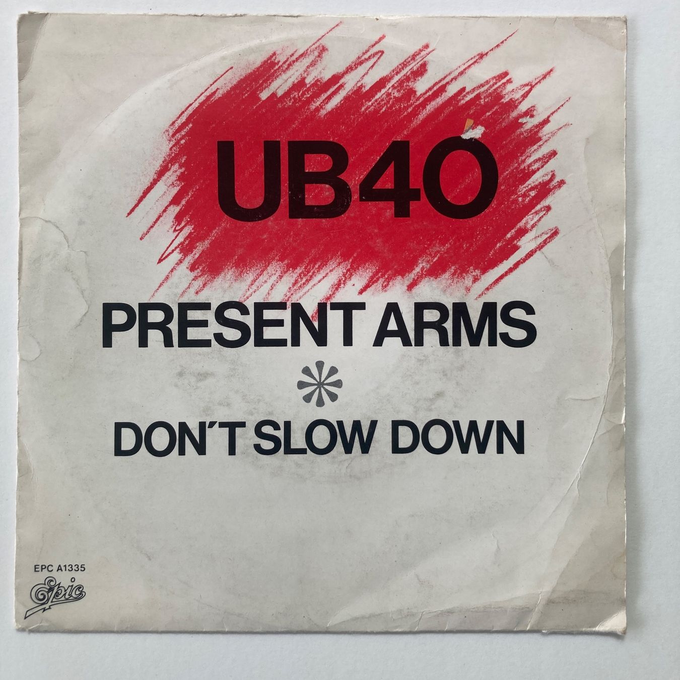 Schallplatten: UB40, PRESENT ARMS,  SINGLE, 1981 – Gebraucht aus Thun von estrol
