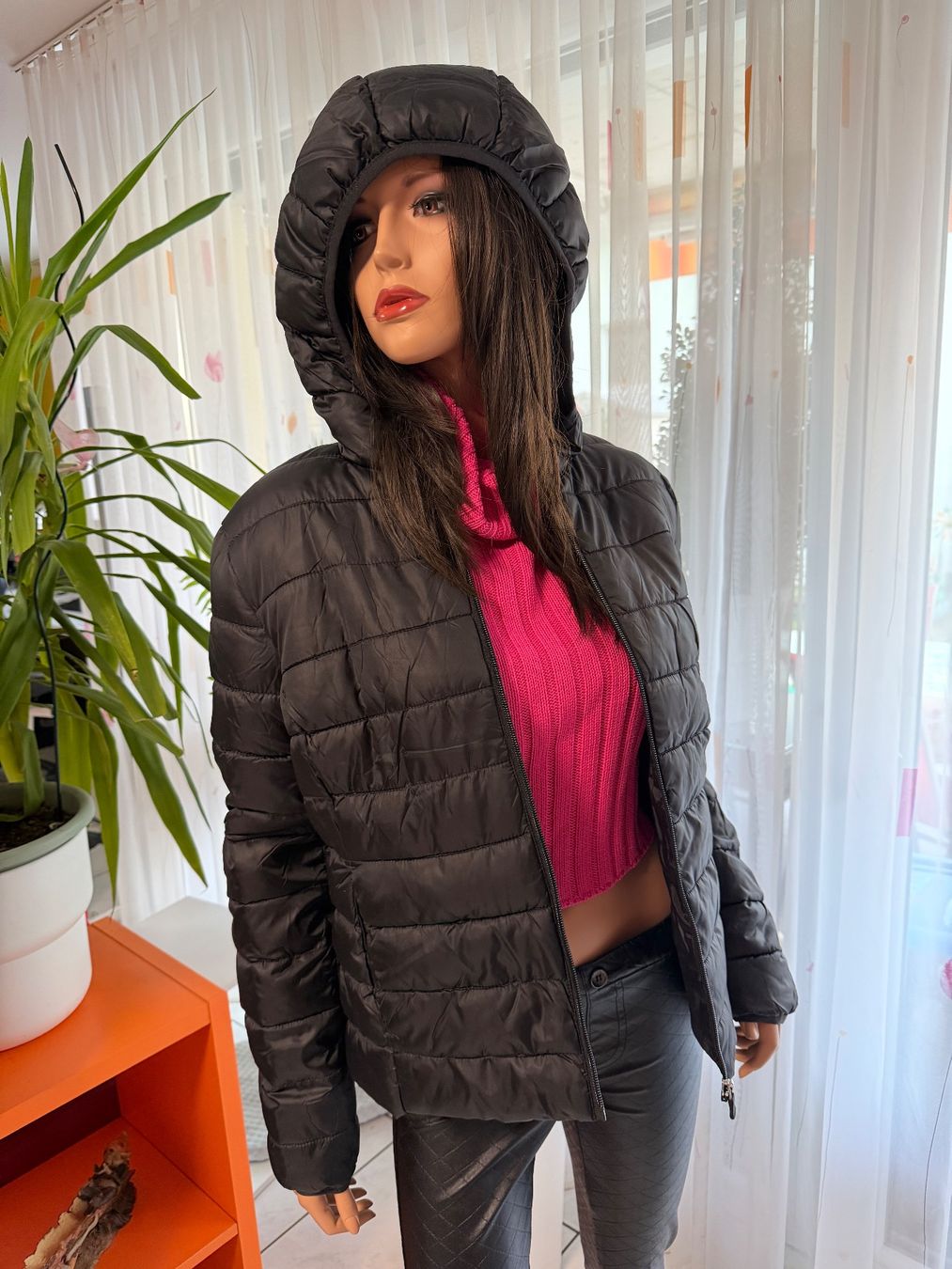 Giacche: Schwarze  Jacke mit Kapuze, Gr. L - Neu – Nuovo e nell'imballaggio originale da Cugnasco venduto da tizianaq 3