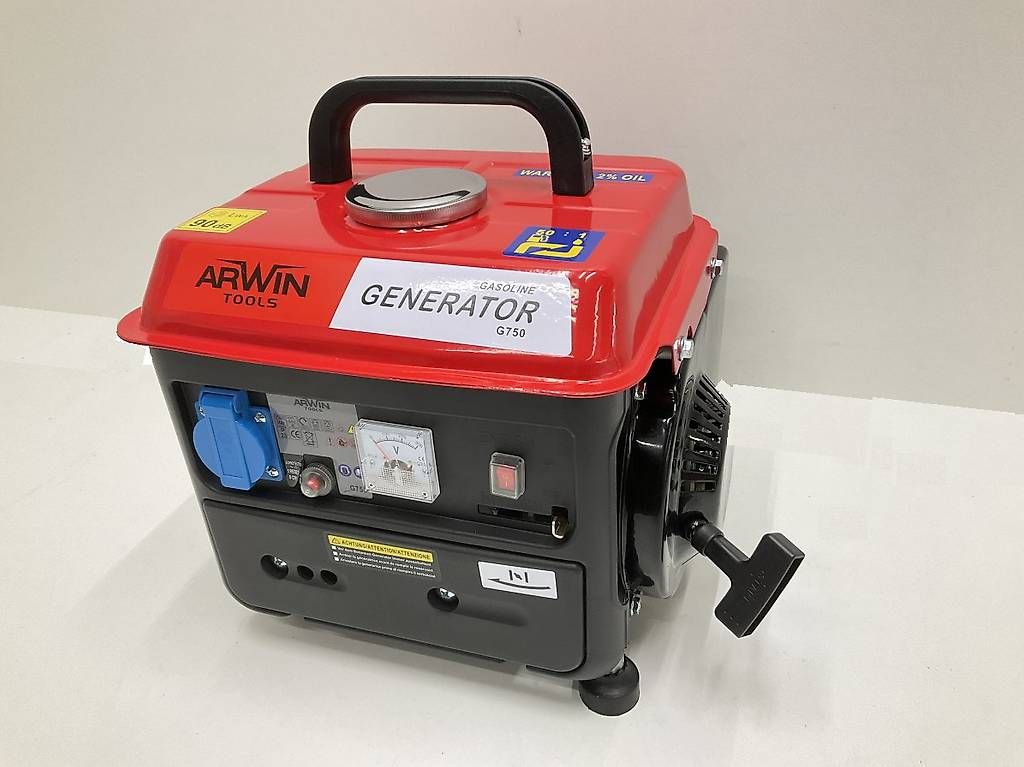 Generatori di corrente: Benzin Stromerzeuger "Generator G750" (Neu) – Nuovo e nell'imballaggio originale da Altdorf UR venduto da Walhalla59