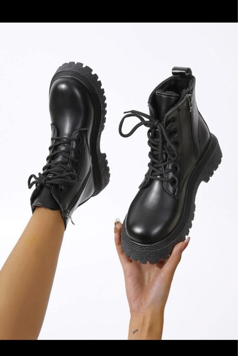 Shein Scarpe da donna: Frauen Stiefel – Nuovo e nell'imballaggio originale da Niederhasli venduto da Miamii___ 2