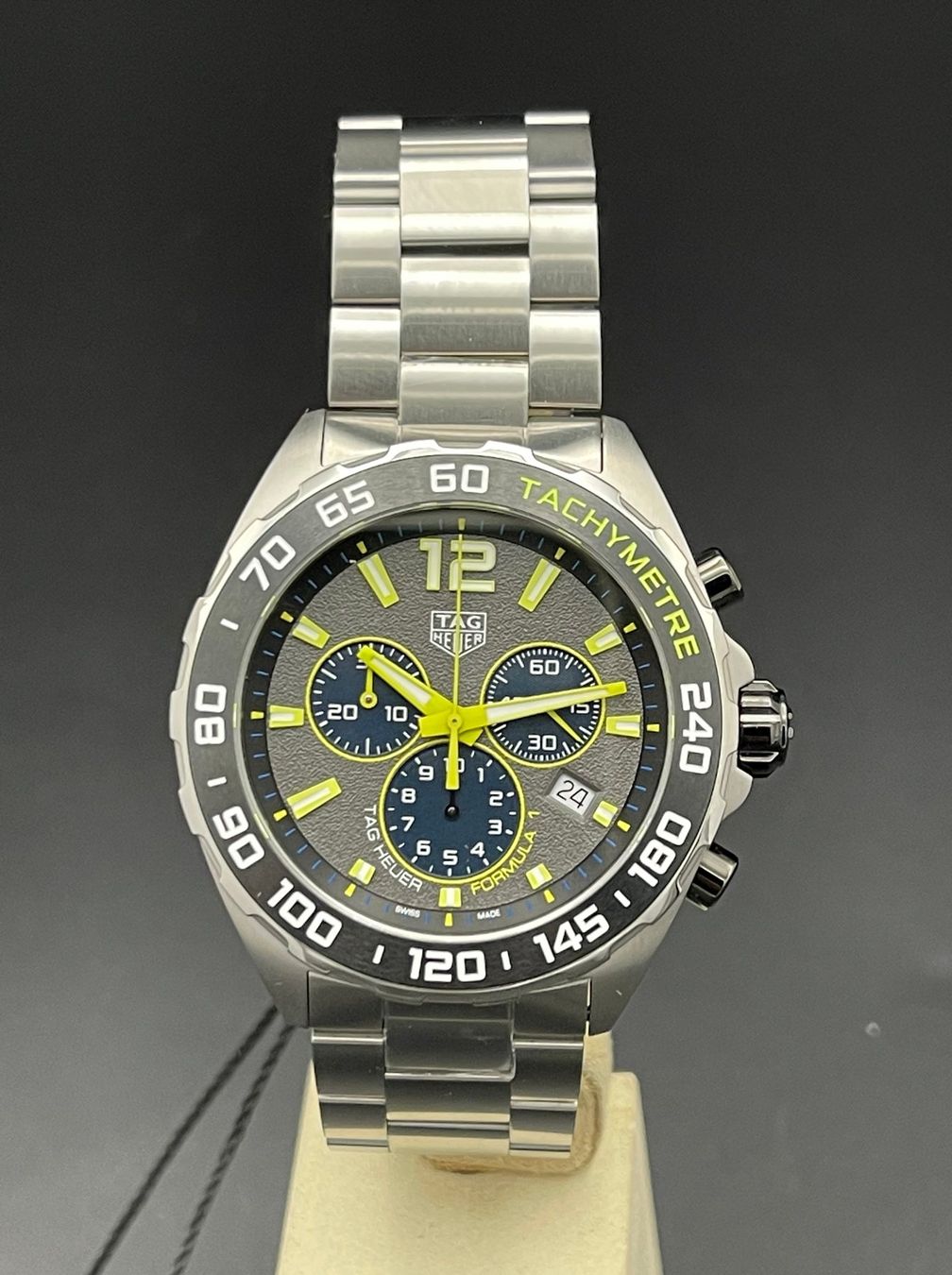 Tag Heuer Uhren: TAG Heuer Formula 1 Quartz CAZ101AG.BA0842 – Neu und originalverpackt aus Lugano von luganotopwatches