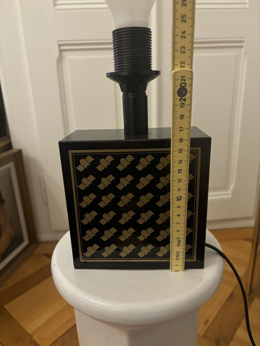 Lampade: Lampe de table vintage noire et dorée – Usato da Genève venduto da ati_tj8f 1
