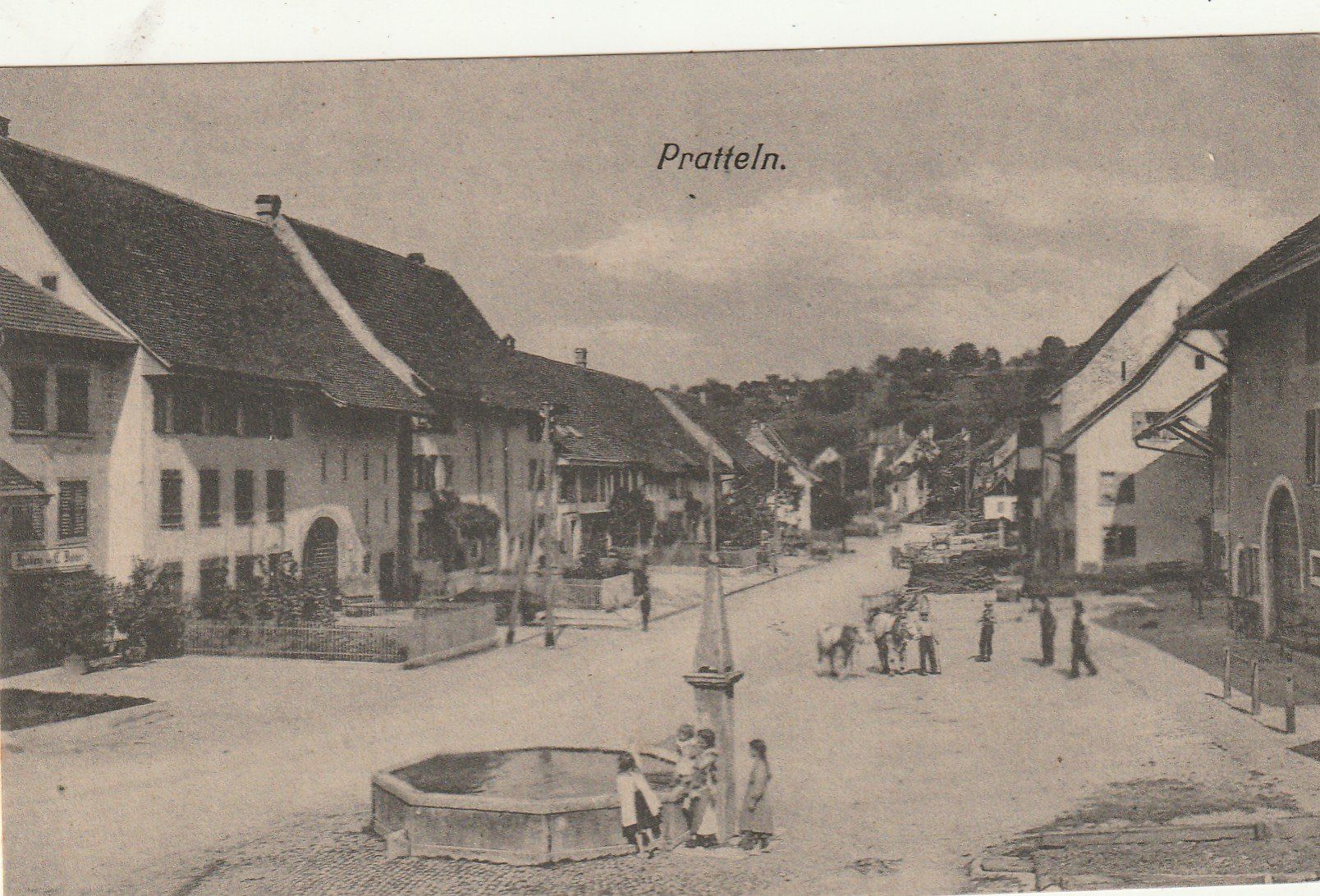 Cartoline postali: Pratteln Dorfkern belebt – Usato da Rorschacherberg venduto da fratovi2