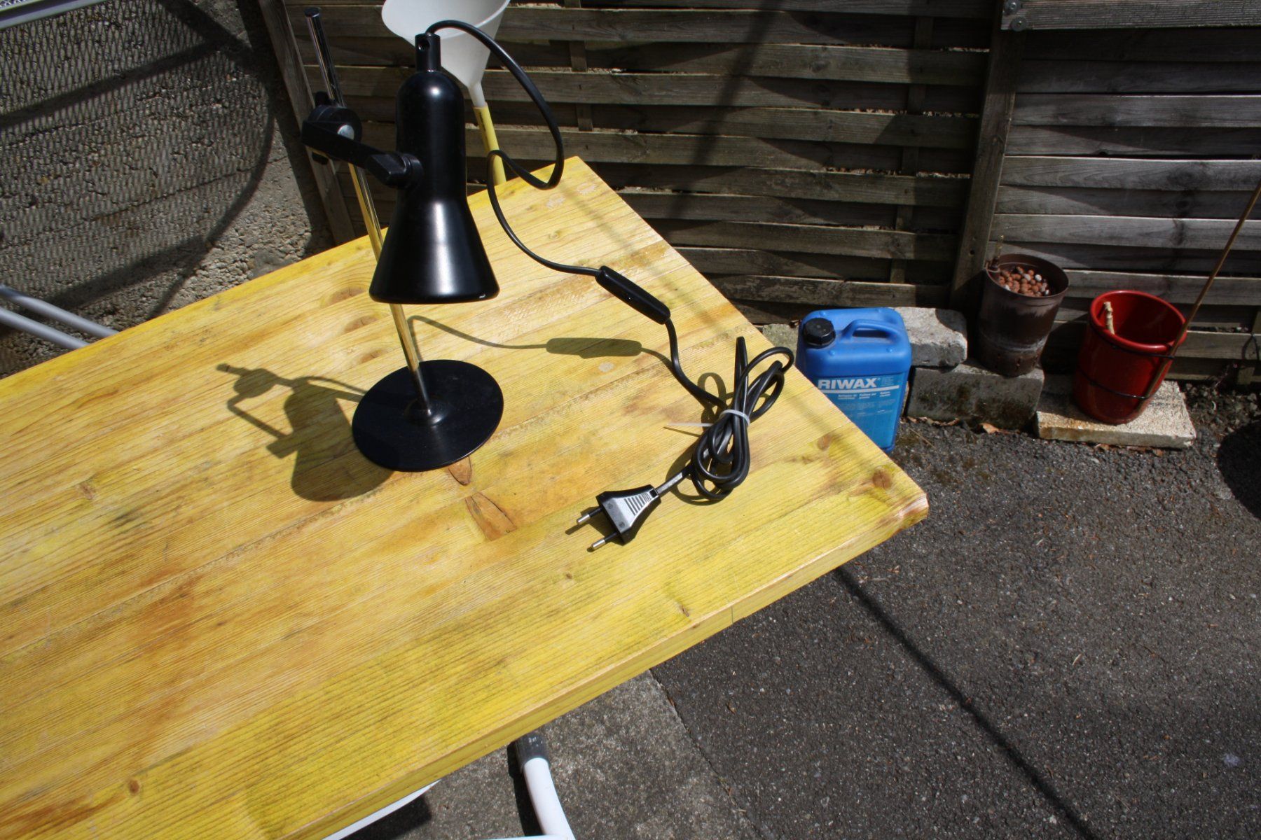 Lampen: TISCHLAMPE VINTAGE DESIGNKLSSIKER LAMPE – Gebraucht aus Wauwil von Pneuedy 6