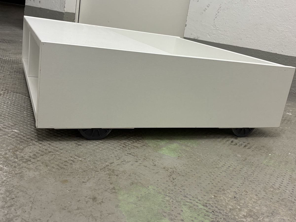 Ikea Eléments de bureau: Rangement sous lit, roulette  – D'occasion à Basel par nol_6hqv 2
