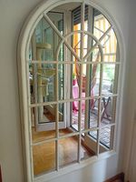 Magnifique grand miroir mural de style verrière