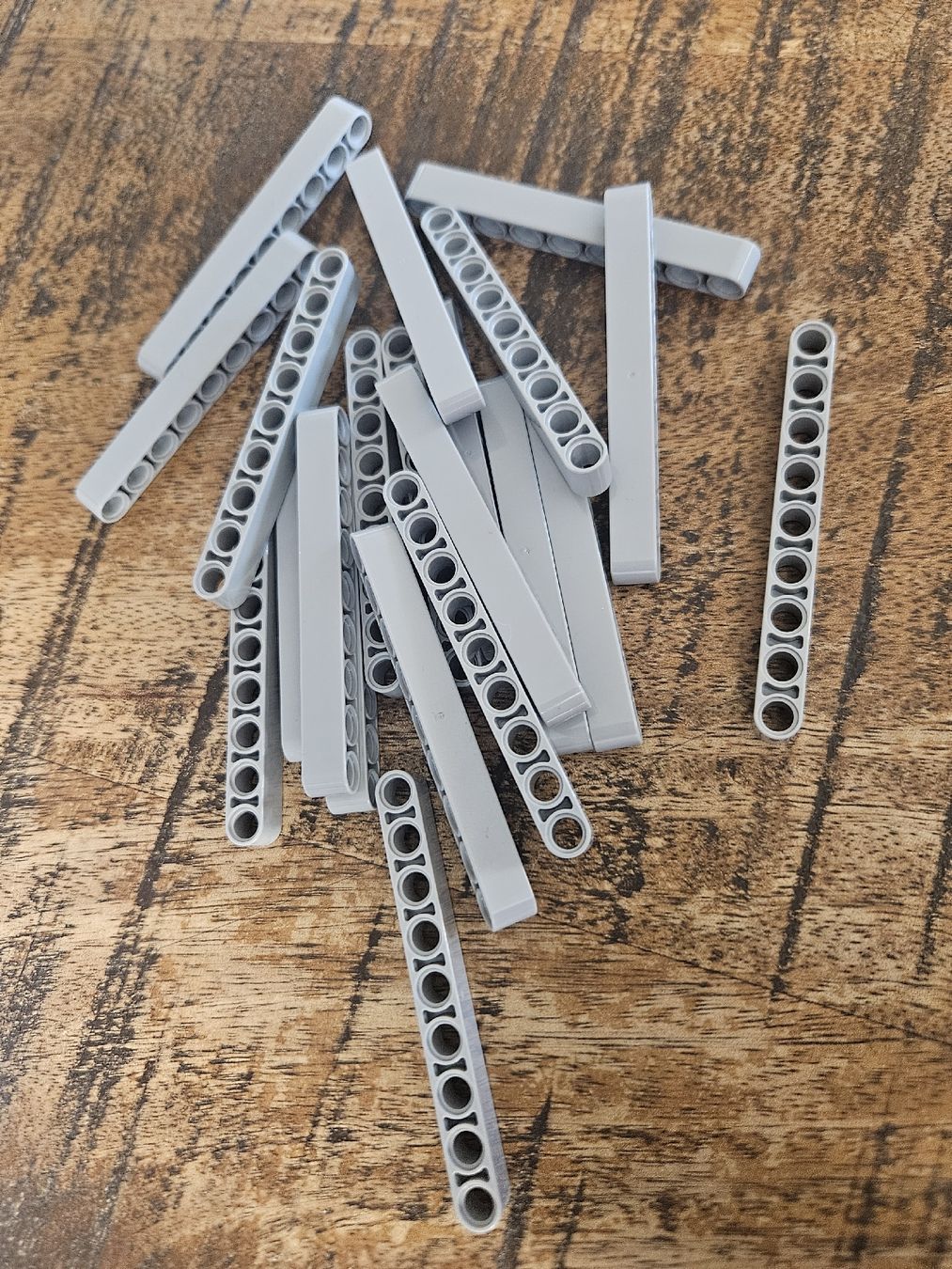 Lego Baukästen: lego 40490 lot de 20 pièces Light Bluish Gray Technic, – Gebraucht aus Confignon von Ecrofigs 1