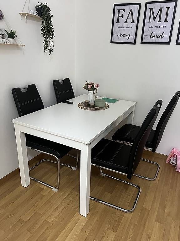 Tables: Tavolo da pranzo con sedie – D'occasion à Lugano par -Utente-