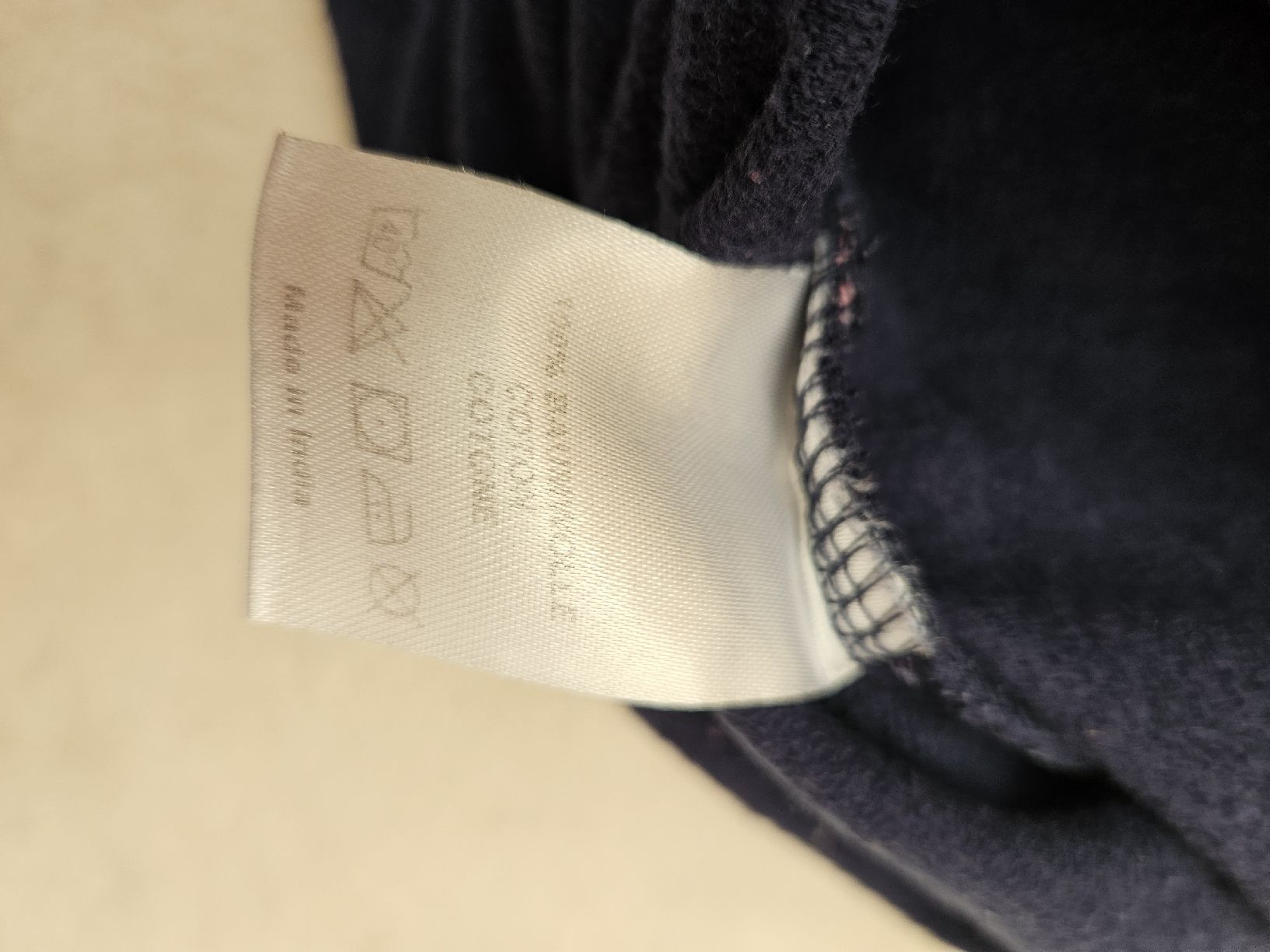Pulls et sweat-shirts: Pullover Gr. 110 – D'occasion à Worb par jun_fj8w 3