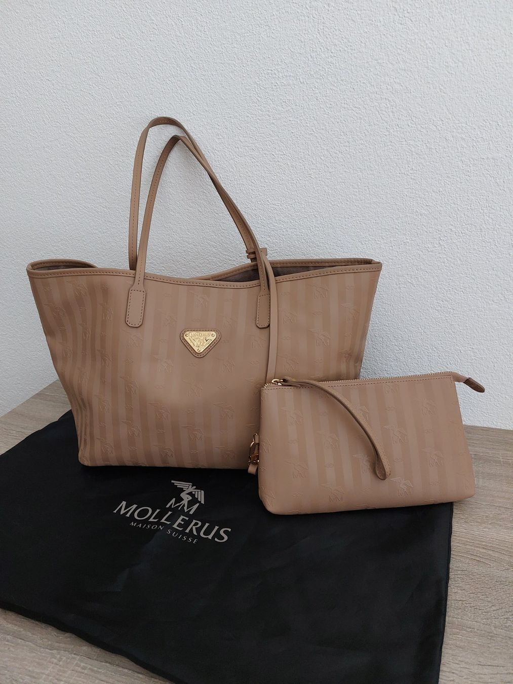 Maison Mollerus Taschen für Damen: Maison Mollerus Bern Schopper Cappuccino-Beige/ Gold – Gebraucht aus Diessenhofen von sTascha07