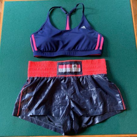 ADIDAS kurze Shorts NEW
