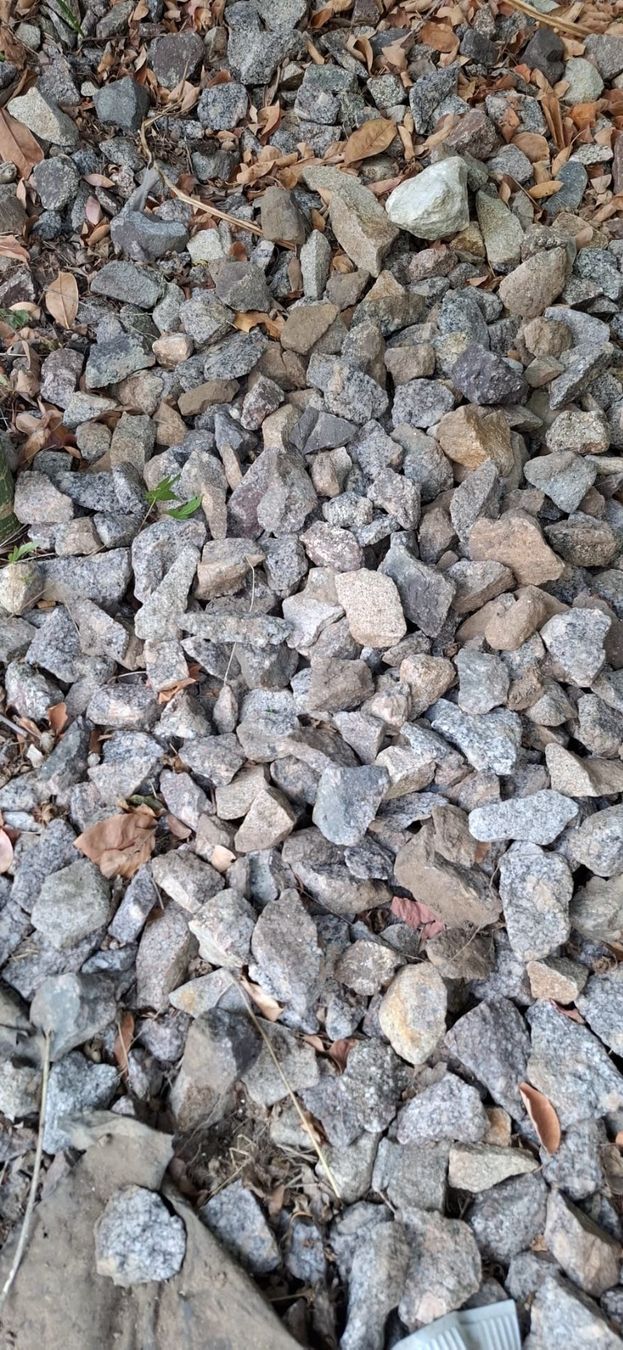 Steine & Dachziegeln: Naturstein Schotter – Gebraucht aus Wangen b. Olten von mar_2r55 1