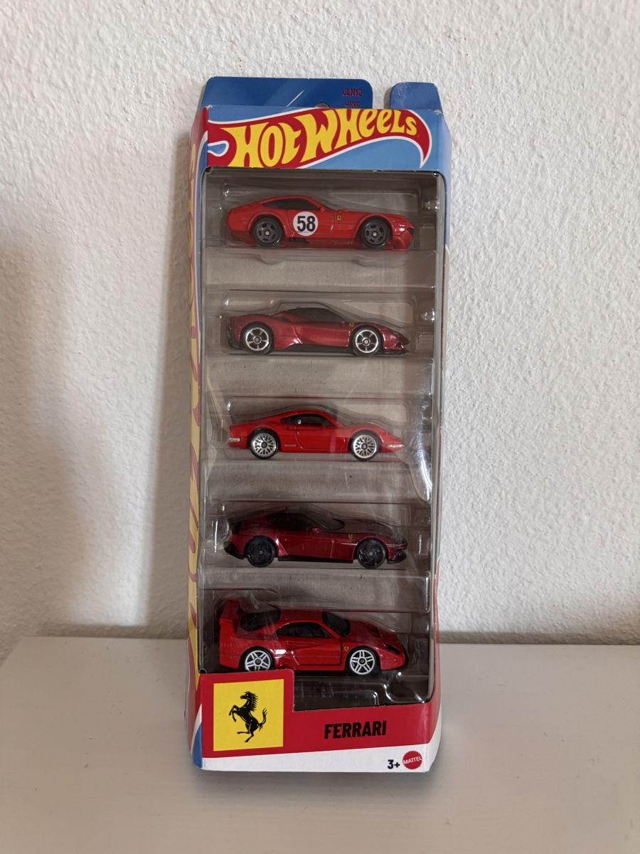 Hot Wheels Modellini d'auto: Hot Wheels Ferrari Set 5er Pack 2026 – Nuovo e nell'imballaggio originale da Oberhasli venduto da digital-capture