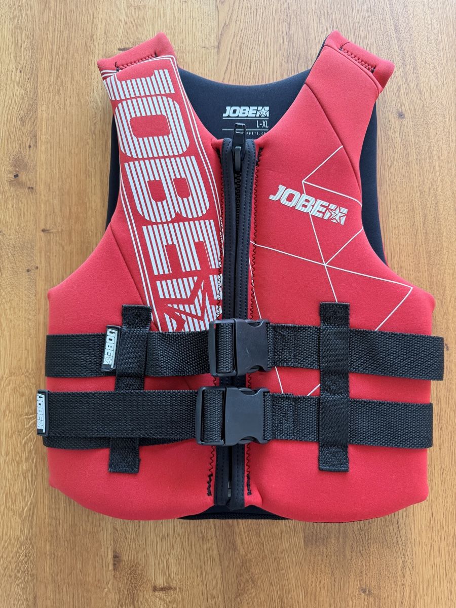 Gilets de sauvetage: Neopren-Schwimmeste – D'occasion à Bottighofen par rutschoen