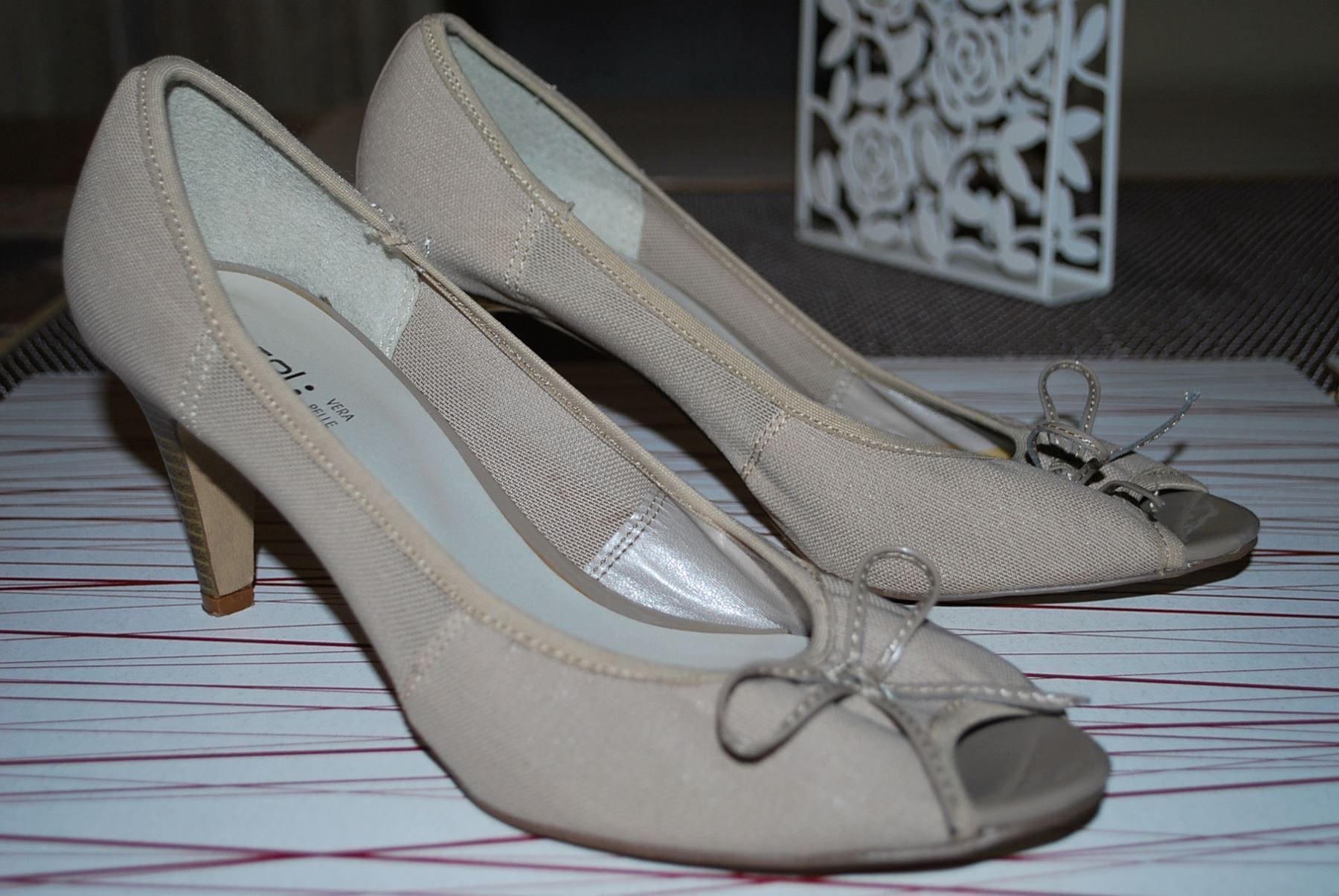 Scarpe da donna: OBSEL Chaussures / Schuhe pointure / Nummer 40 – Usato da Cossonay-ville venduto da Super-Price-Quality 1