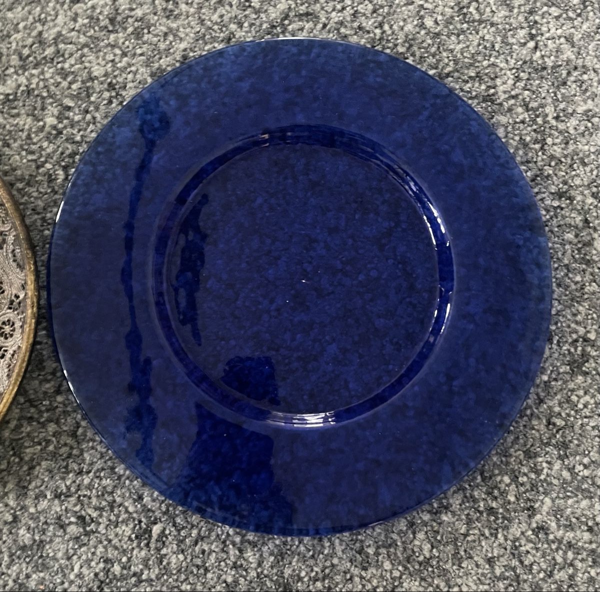 Assiettes: Servierteller Unterteller Glas dunkelblau rund 32cm – Neuf (Voir description) à Au ZH par Jaggy4 1