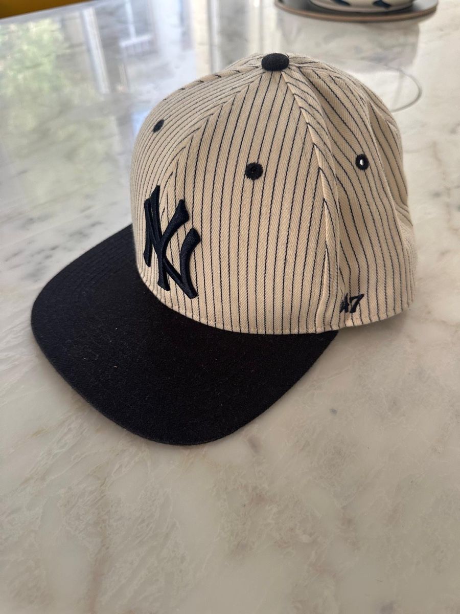 Sonstige Kleidung & Accessoires: New York Yankees Baseball Cap gestreift – Gebraucht aus Zürich von Aapitz 4