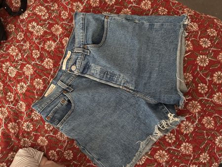 Levi‘s Ribcage Shorts