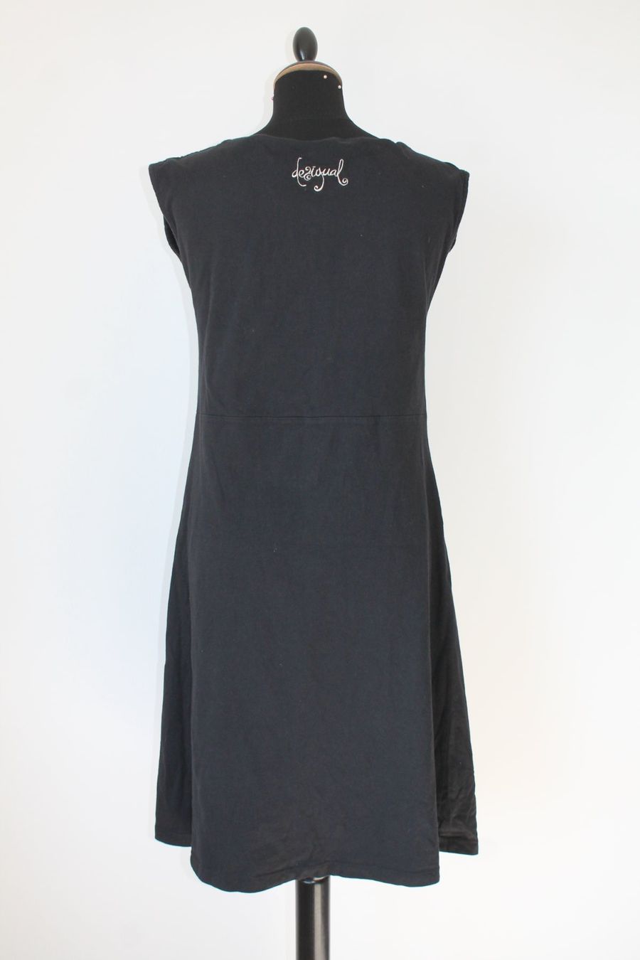 Desigual Vestiti: Robe DESIGUAL taille XL – Usato da Chez-le-Bart venduto da jasse 1