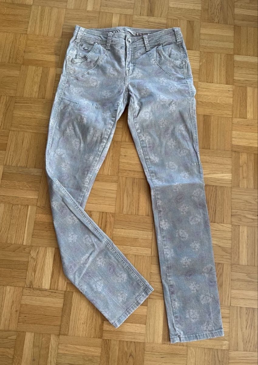 Nile Jeans: Nile Stretch Jeans S – Usato da Winterthur venduto da Sunshineandrain