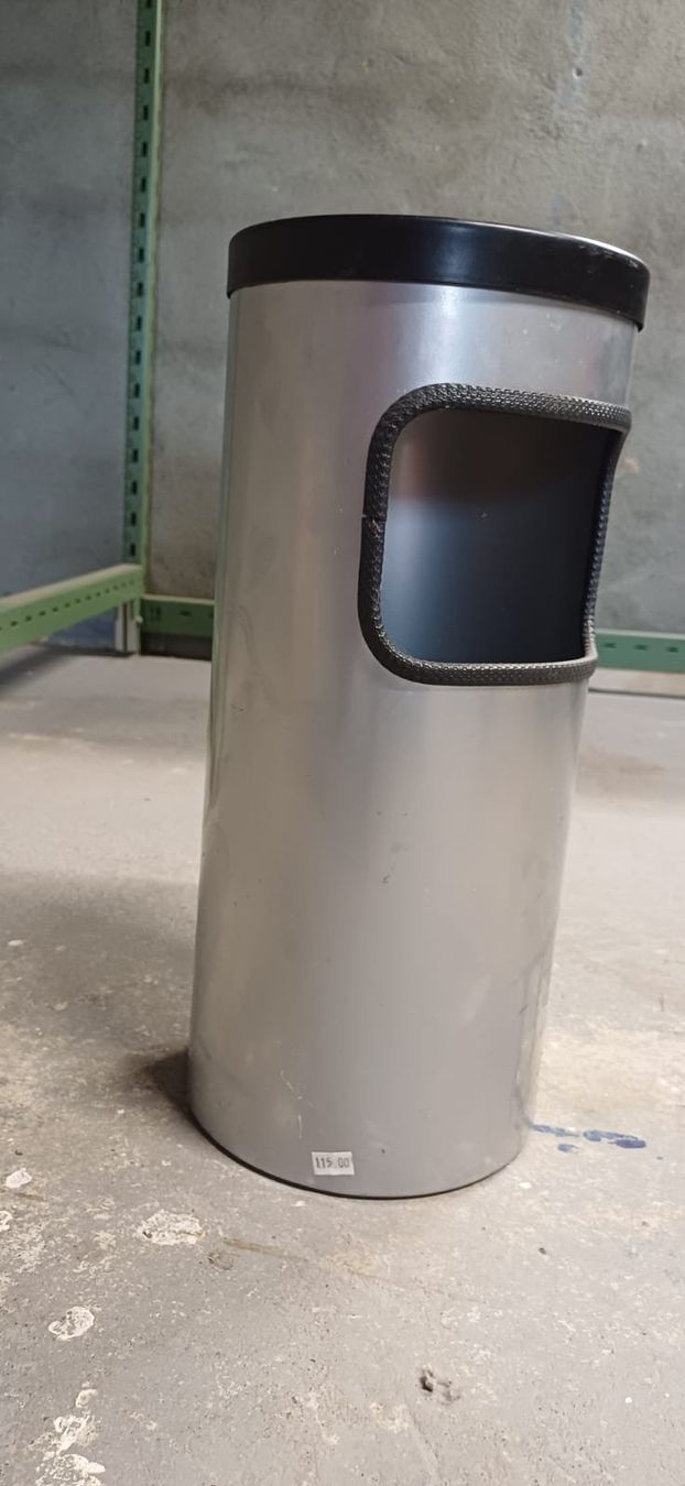 Aschenbecher: Cendrier/Aschenbecher der Perfekte ,solide stand!Pause Göhnt – Neu (gemäss Beschreibung) aus Payerne von jea_m6nb 6