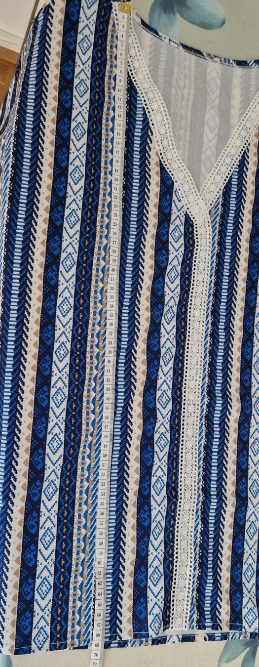 Top: Blouse Neuve – Nuovo (secondo la descrizione) da Couvet venduto da Pioune 2