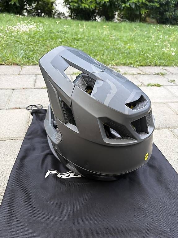Caschi: Fox Proframe Helm Grösse M 56-58mm – Usato da Bad Ragaz venduto da dabombtrimmis 2