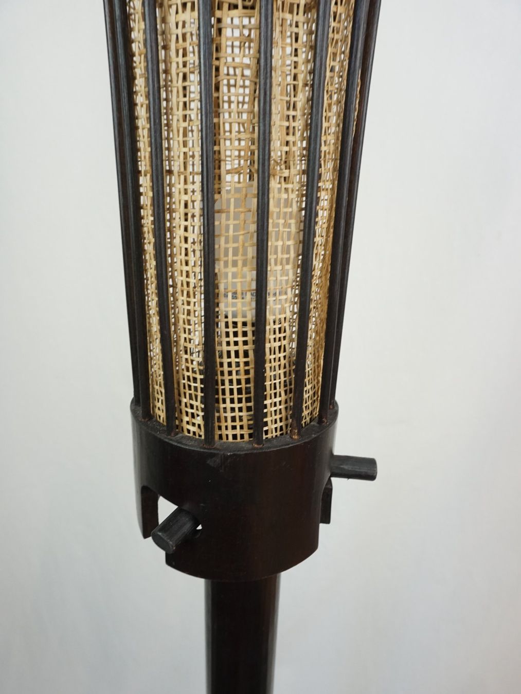 Lampade: Bambus Stehleuchte mit Rattan Abschirmung – Usato da Pratteln venduto da Restwert_Pratteln 2
