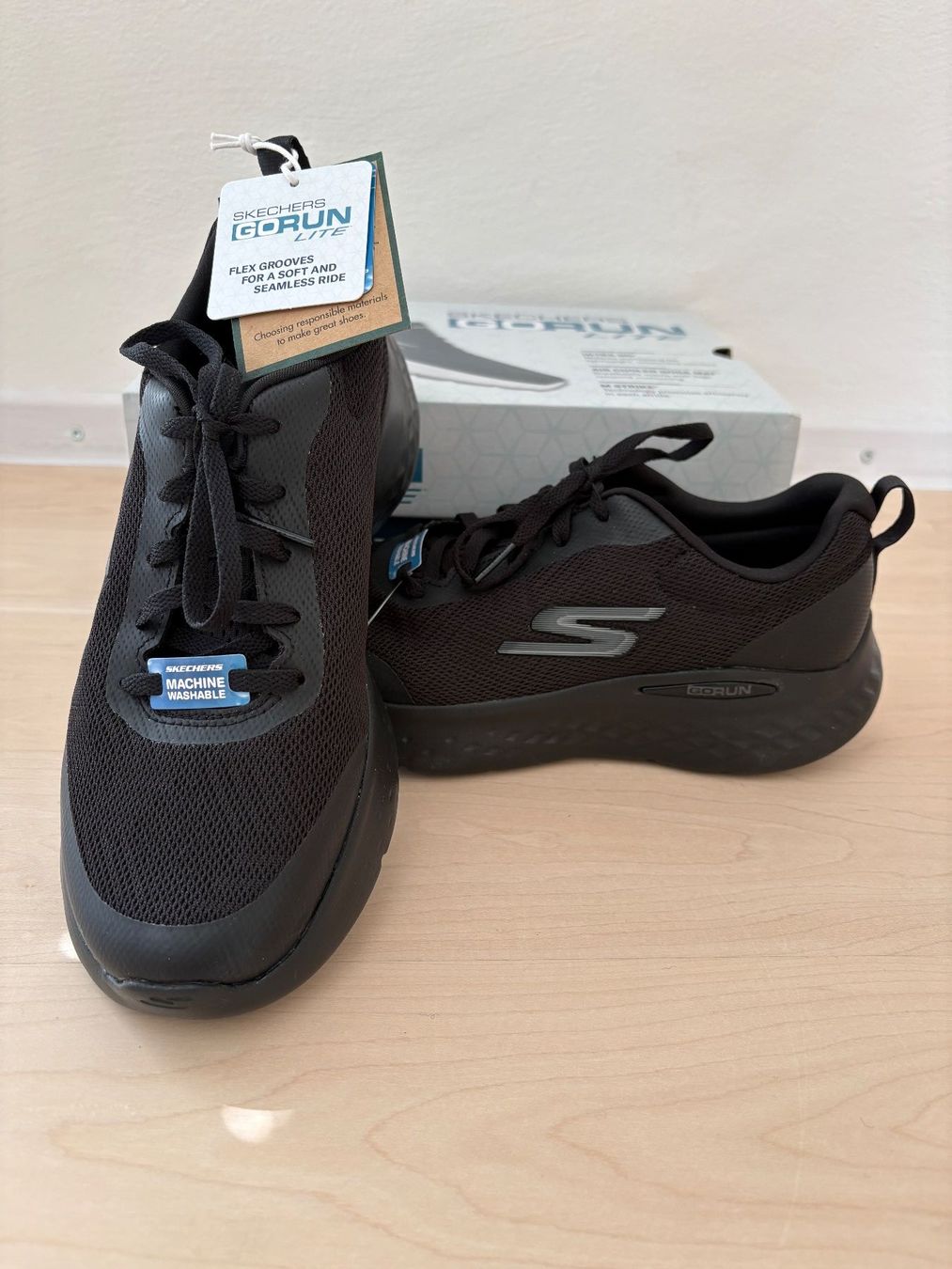 Skechers Damenschuhe: NEUE Skechers Gr.37 (GoRun Lite) – Neu und originalverpackt aus Gossau SG von Black-Queen 1