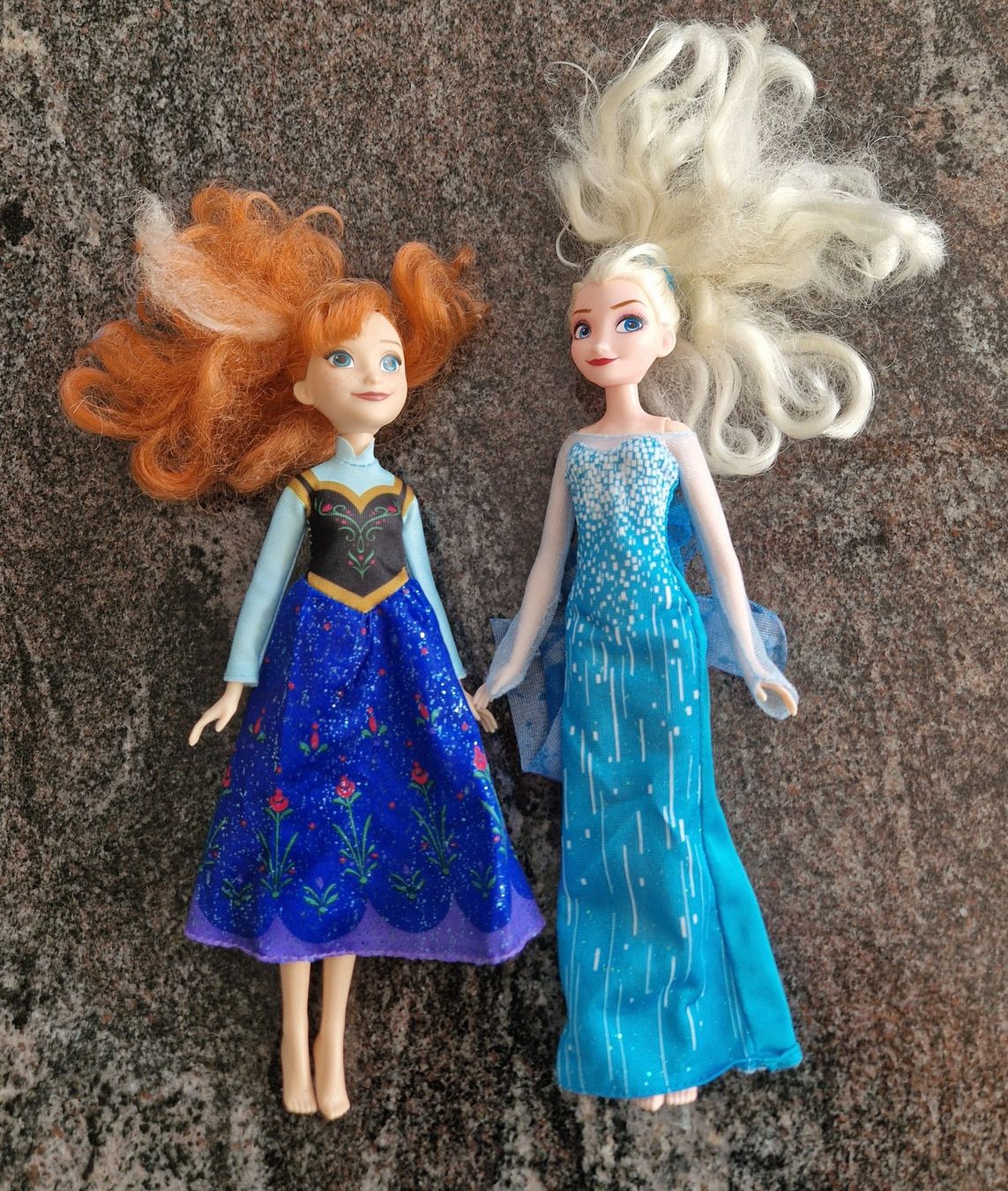 Bambole: Barbie Anna und Elsa – Usato da Wangs venduto da dr74