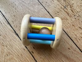 Babyrassel aus Holz von Jabadabado