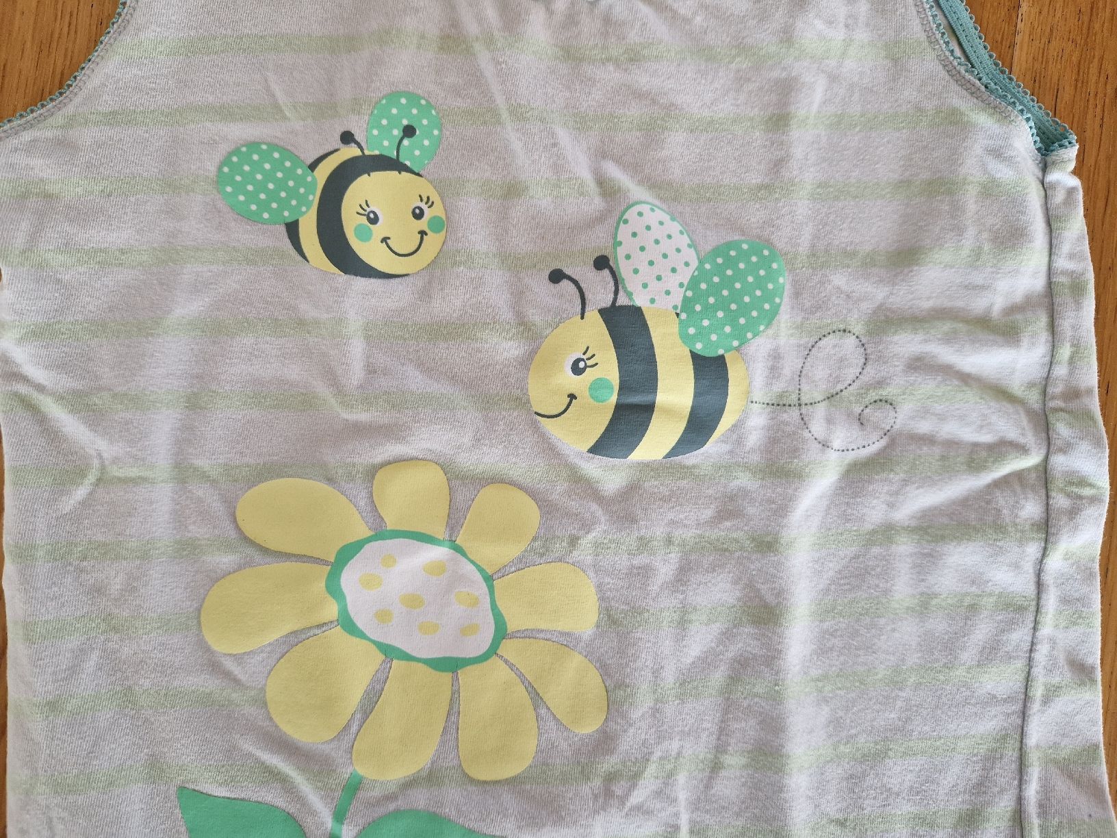 Biancheria intima: Unterhemd mit Bienen-Motiv – Usato da Bern venduto da hirse03 2