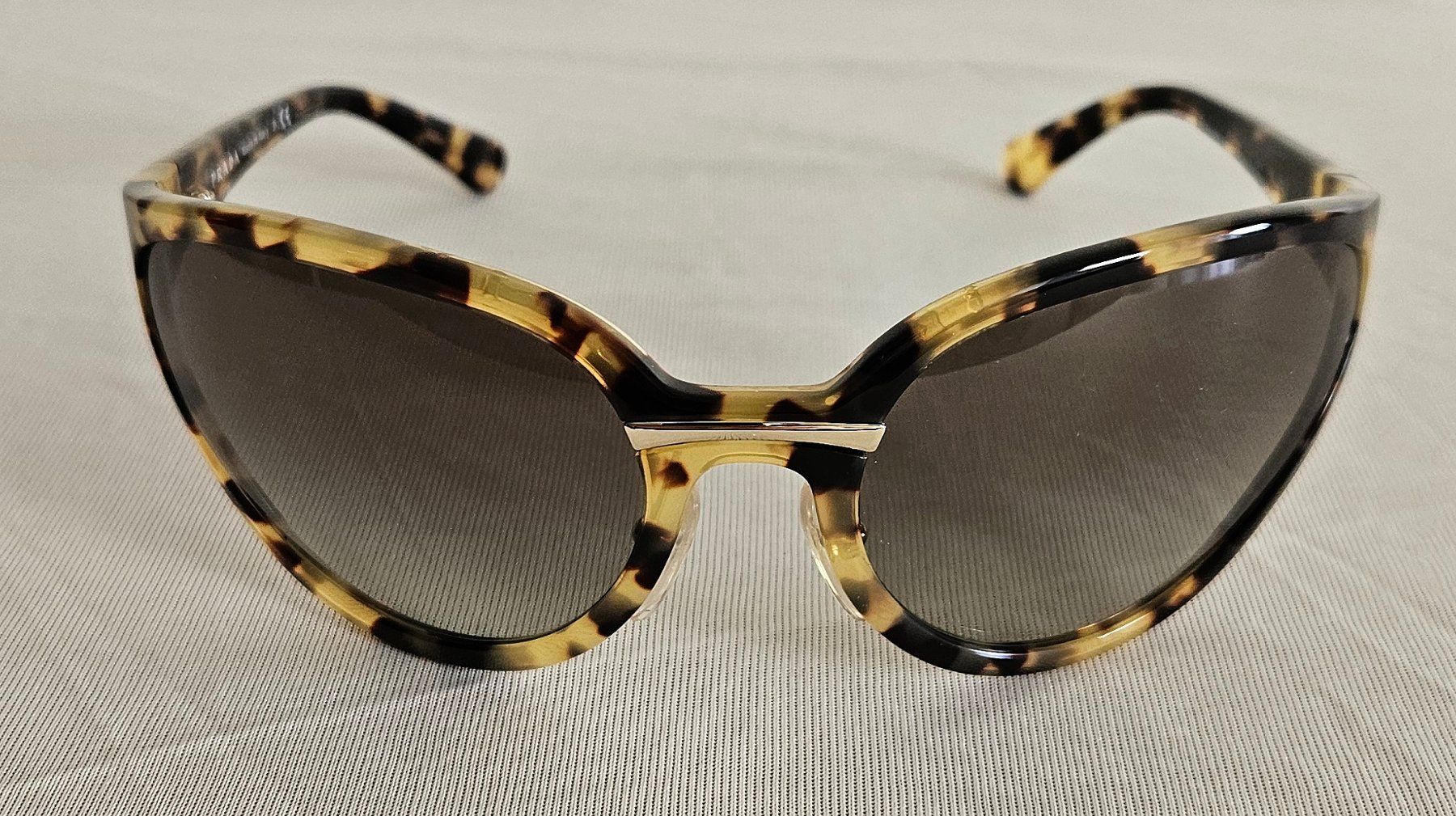 Prada Occhiali & Lenti: Lunettes de soleil Prada Catwalk SPR 22V – Usato da Biel/Bienne venduto da ypsillon 3