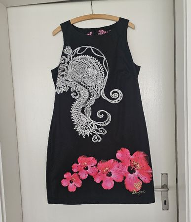 Elegantes Desigual Kleid – Schwarz - Grösse 42 - wie NEU!