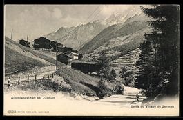 AK Zermatt, Alpenlandschaft mit Strasse, Fluss u. Häusern