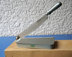 Papierschneider / Hebelschneider klein ROWI