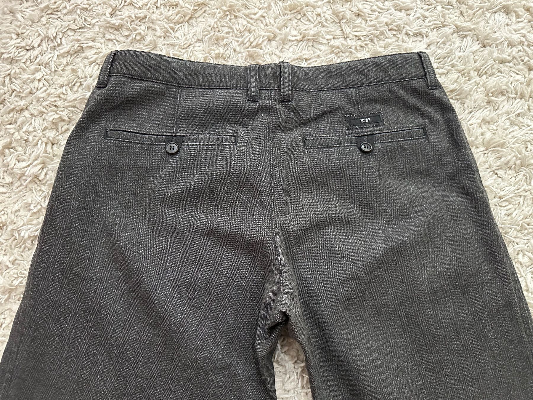 Hugo Boss Pantaloni: Hose HUGO Boss Gr.46 – Usato da Bern venduto da BrandVilla 2