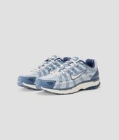 Nike Turnschuhe P-6000 SE Gr. 38.5 NEU