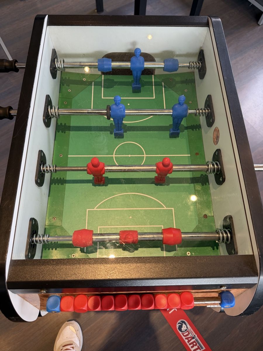 Spielautomaten: Mini Tischfussball. Marke Roberto Sport – Gebraucht aus Dürnten von stefan-kuenzli 1