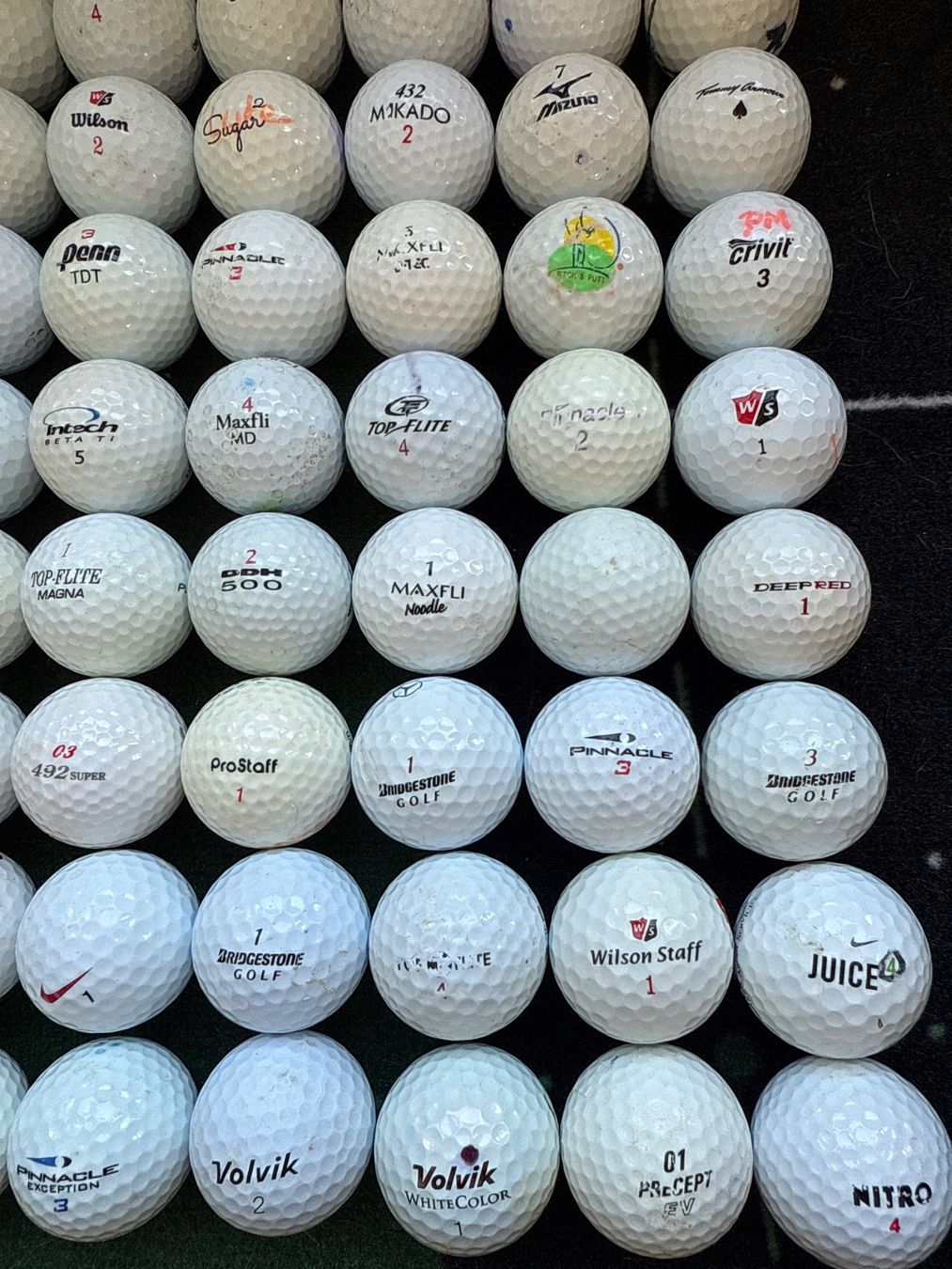Bälle: 100 diverse Golfbälle, 2. klasse, viel gebraucht – Gebraucht aus Münchenbuchsee von Mantik