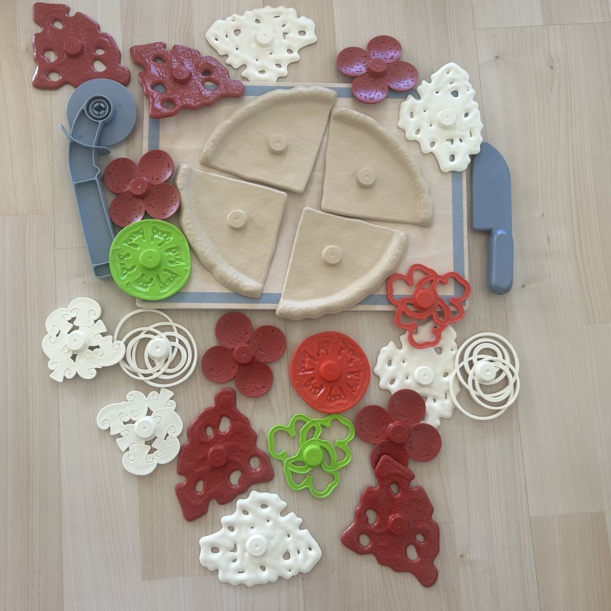 Giocattoli: Spielzeug Set: Pizza und Kuchen  – Usato da Erlenbach ZH venduto da milalond 3