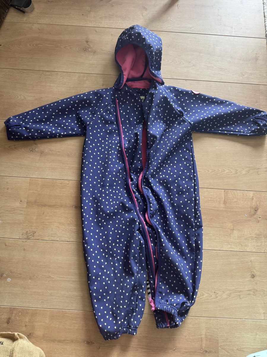 Racoon Completi: Softshell Anzug Grösse 92 – Usato da Wernetshausen venduto da Deflojac