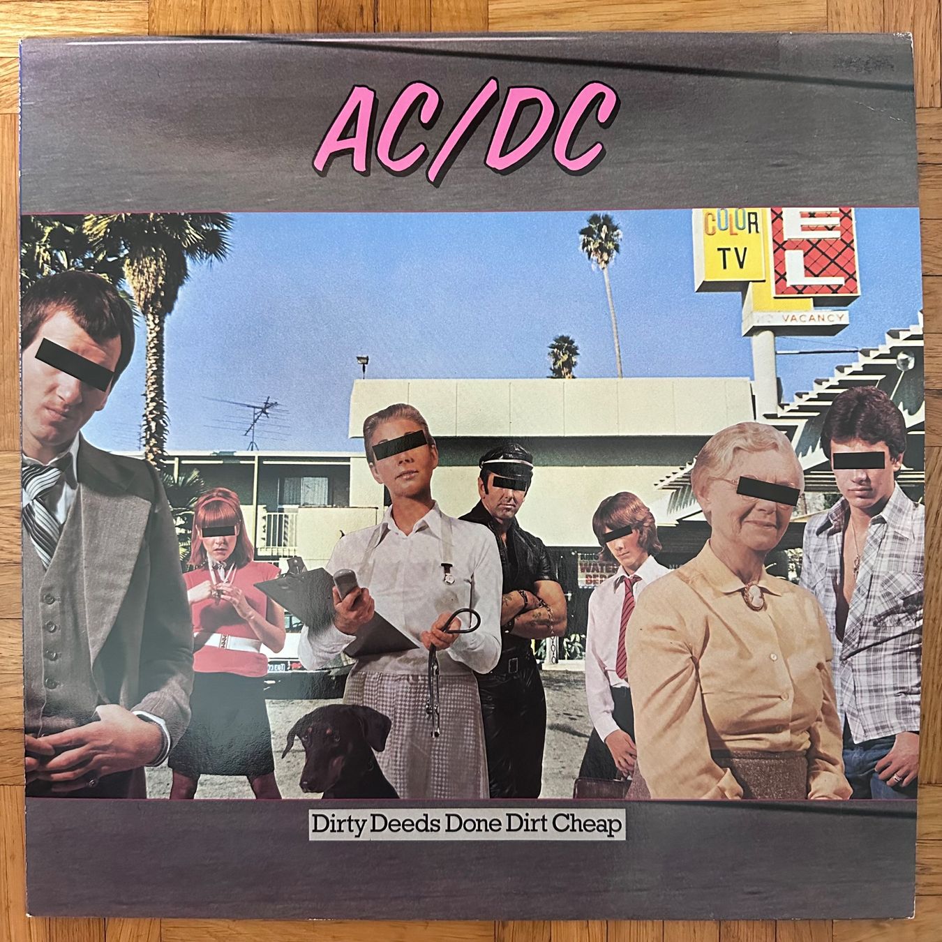 Dischi in vinile: LP - AC/DC - Dirty Deeds Done Dirt Cheap – Usato da Breganzona venduto da Onairda75